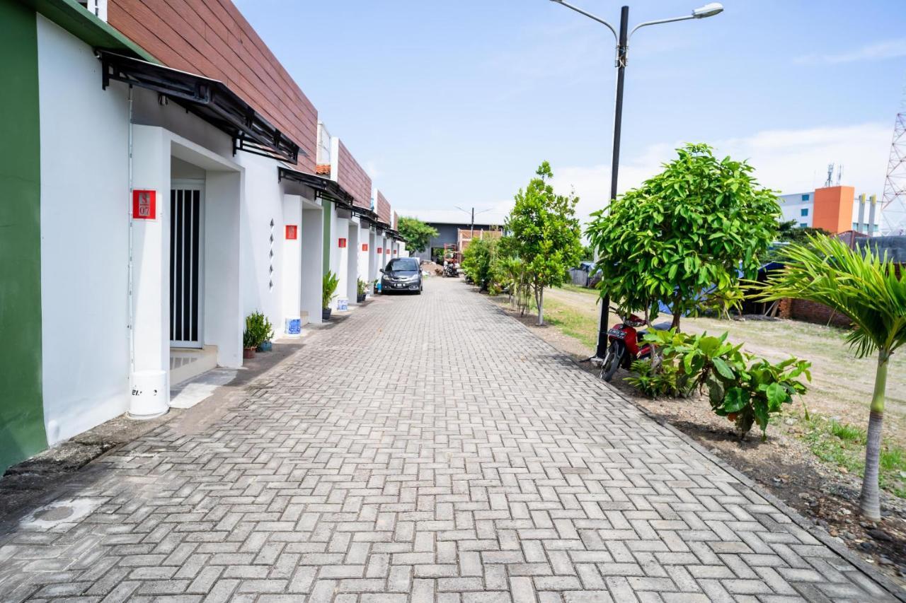 Hotel Koolkost Syariah Near Transmart Tegal Exterior foto